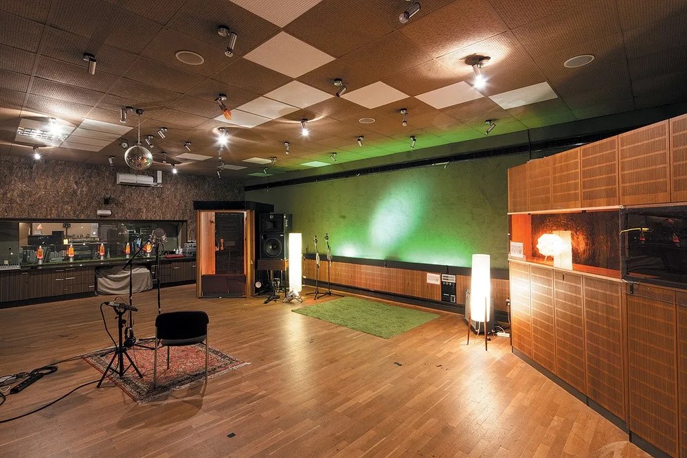 Studio nagraniowe wyciszone korkiem